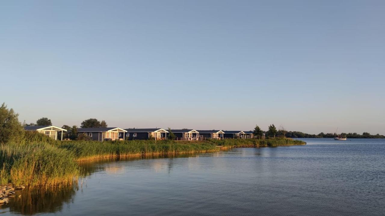 Mobilheim Herz Lauwersoog - Chalet Robbengat エクステリア 写真